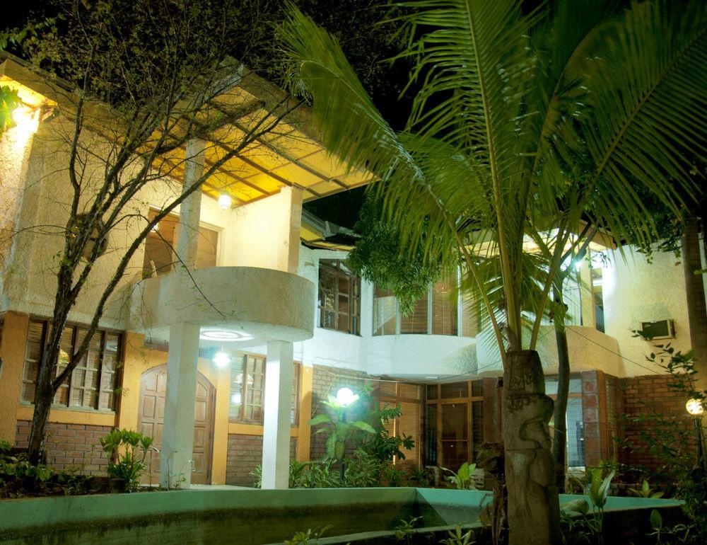 Hotel Restaurante Cesar Managua Exteriör bild